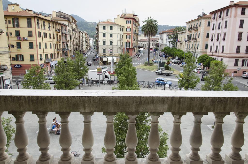 Affittacamere "Angel 2" La Spezia Exteriör bild